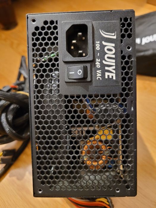 Sursa PC  ATX,Jou Jye ( SEASONIC)BW-B620JL,620W 80+ Bronze,raritate.