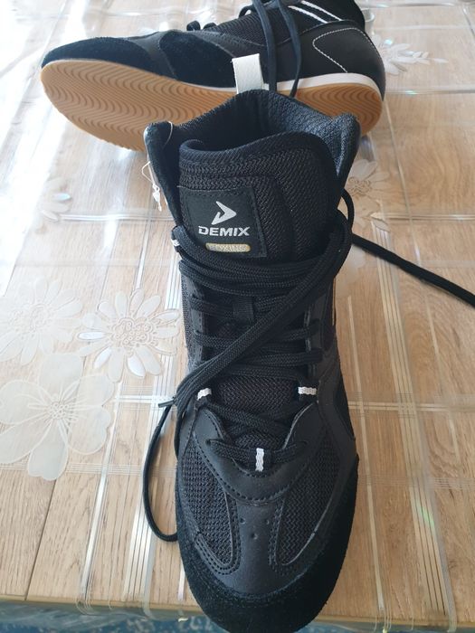 Продам бутсы для бокса