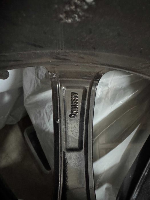 Черни джанти Borbet със зимни гуми 235/55/18 18 5х112 57.1 / 66.6 VW Tiguan Golf Passat Mercedes Audi BMW Skoda Seat
