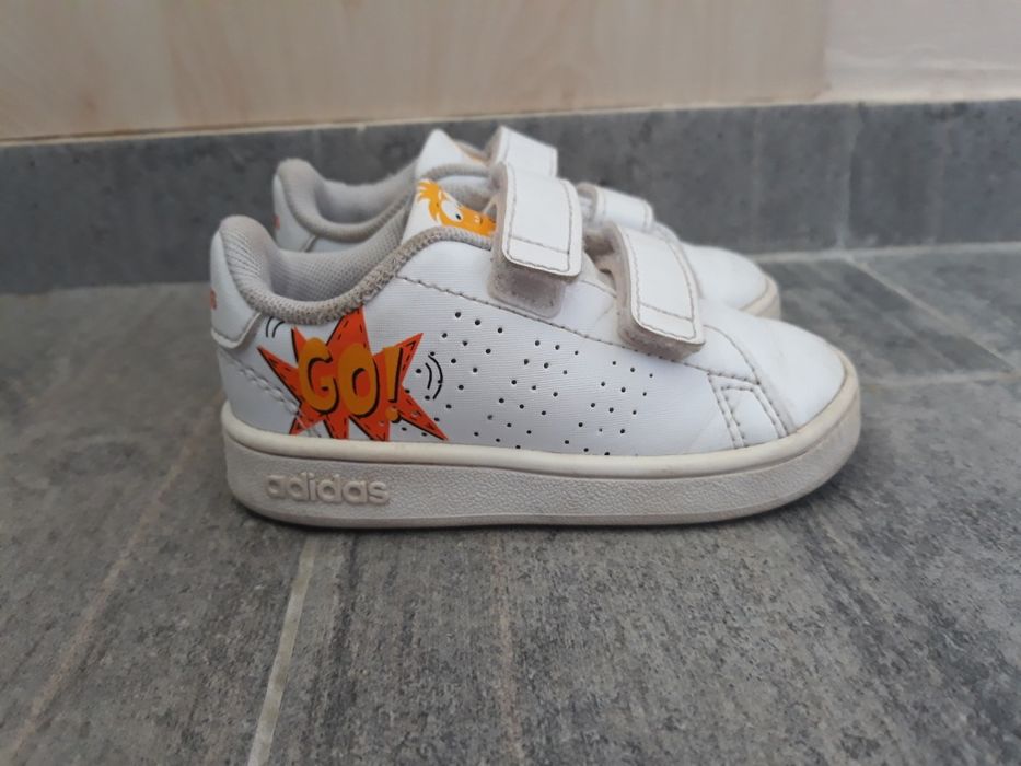 Маратонки Adidas номер 20