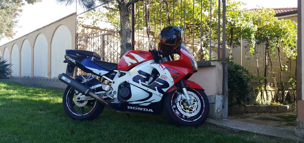 Honda CBR 900RR/919/SC33