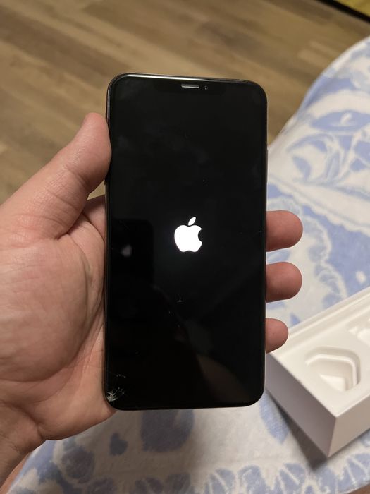 Iphone XS MAX 64 gb 74%акб