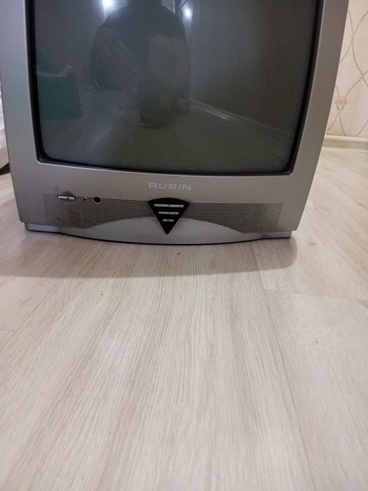 Телевизор Рубин диагональ 37 см