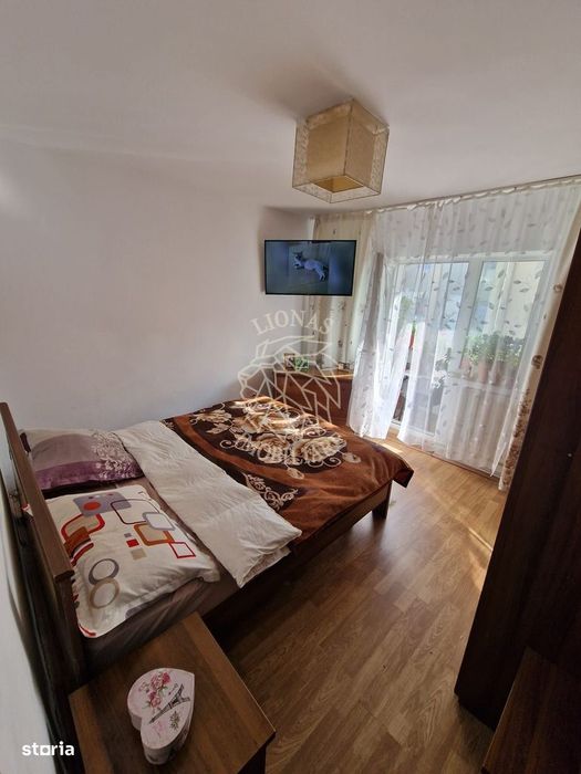 Apartament decomandat 3 camere-2 balcoane-etaj 3-Zona Petru Maior