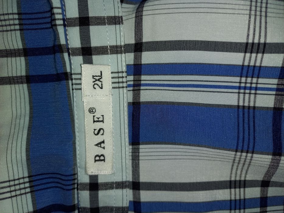 Блузка б/у, размер 48,материал стрейчч