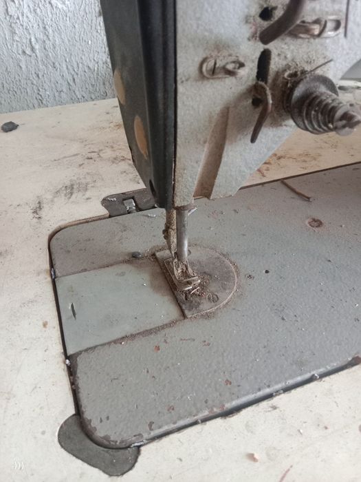 Продается швейная машина