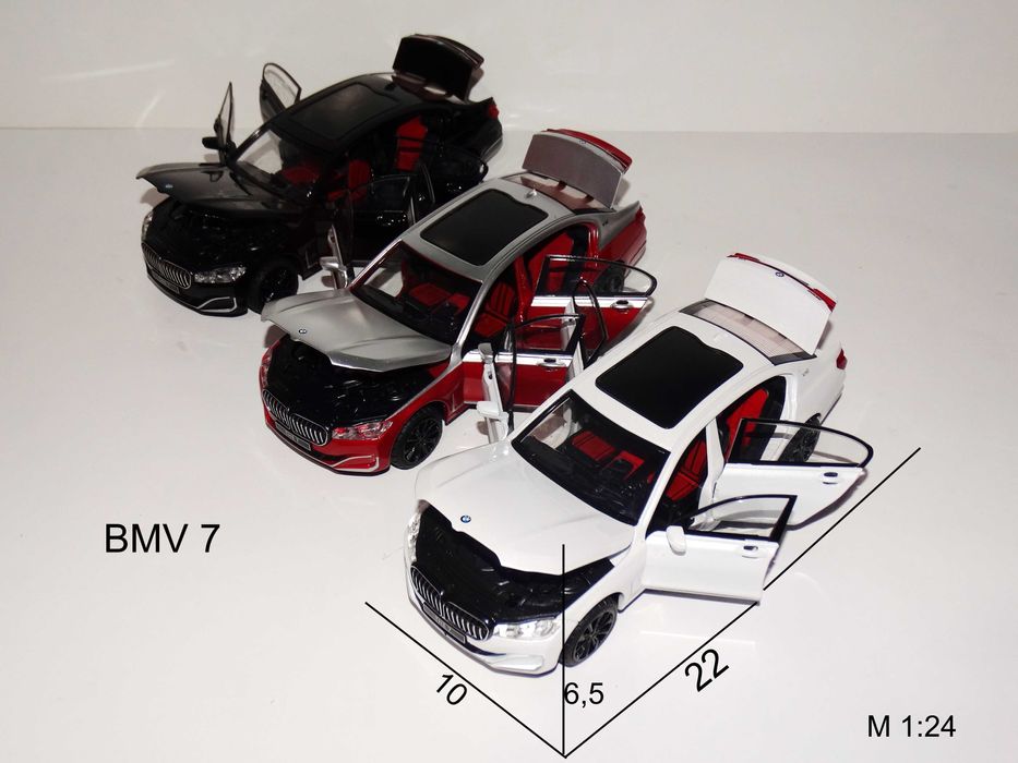 Нови метални колички с отваряеми врати и звук.