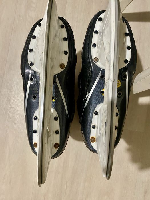 Коньки Bauer Supreme Mach