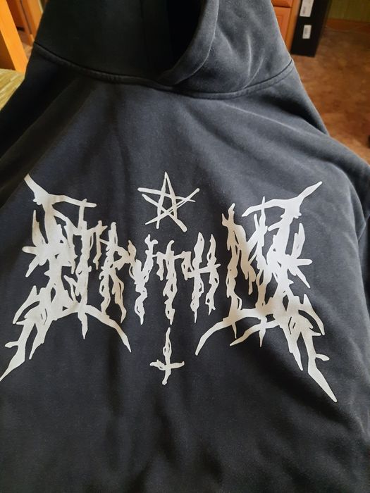 Обсолютно новая кофта