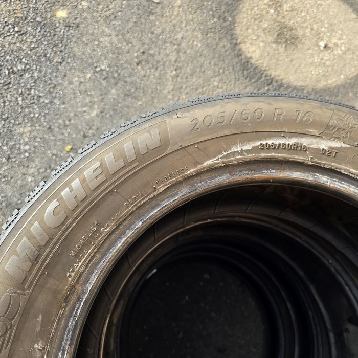 2x 205/60/16 M+S MICHELLIN 2020 Stare excelentă