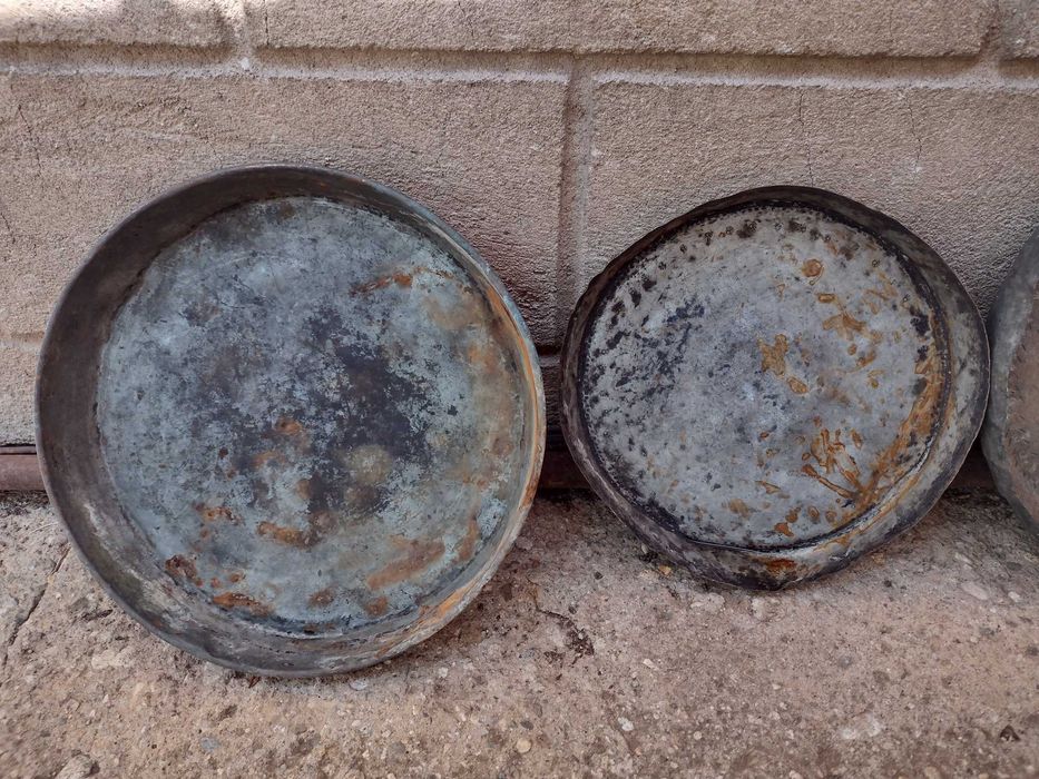 Медни тави и менци само комплект