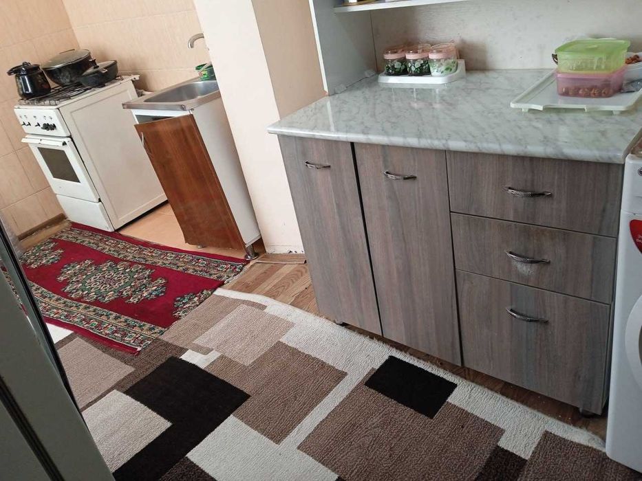 Тансикбой  2хона 1етаж Срочна Сотилади !!!