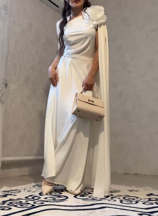 Платье красивое стильное