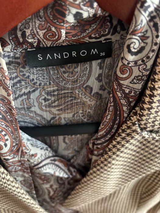 Женский костюм …..