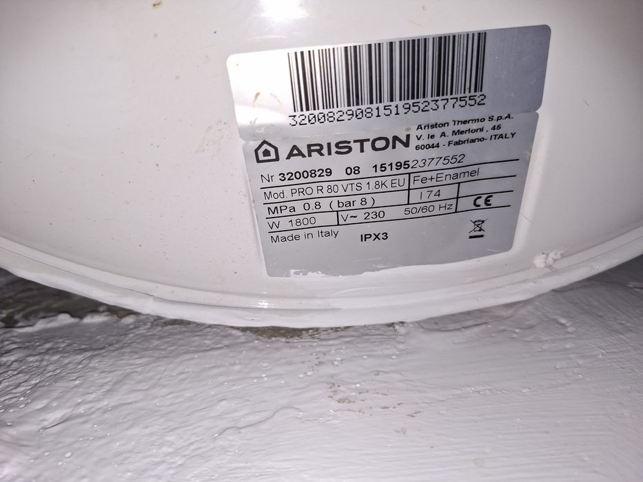 Vând boiler electric cu serpentină
