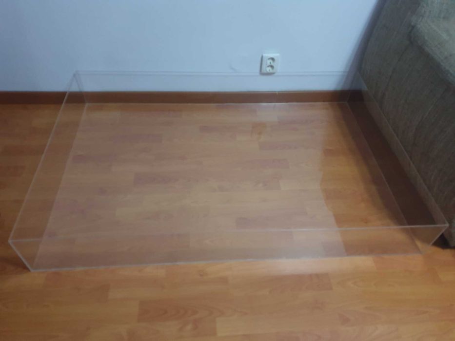 Cutie / tarc plexiglas