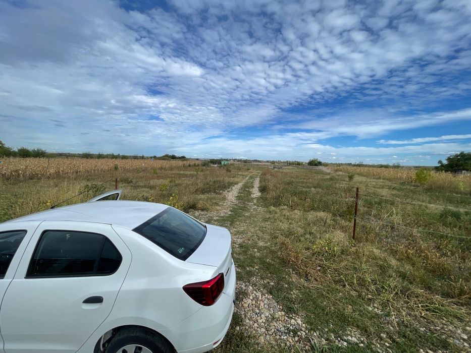 teren de vânzare intravilan 4x a 400 mp