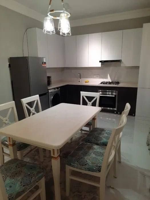 #119 Яккасарайский район. ЖК Мадрид Срочно продается квартира 2/2/5