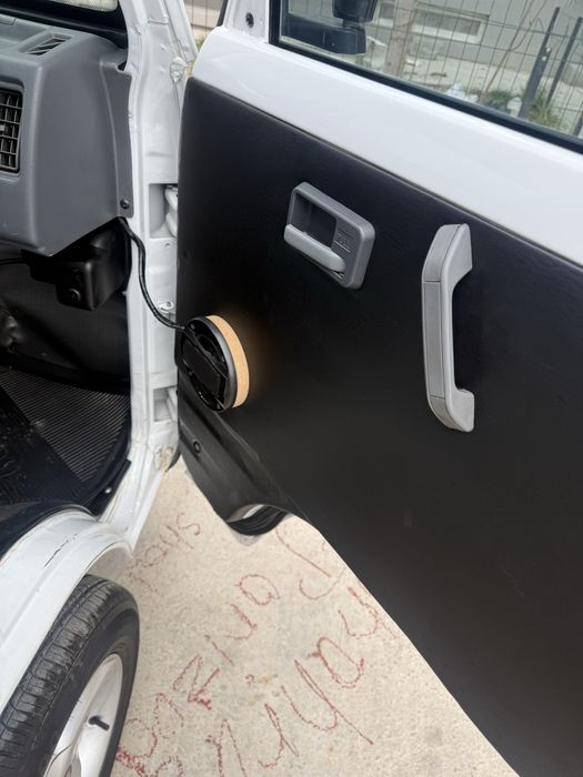 Labo sotiladi 7.800 $