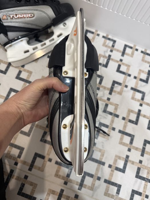 Продам коньки на мальчика