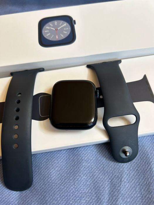 Apple watch 8 в идельном состоянии