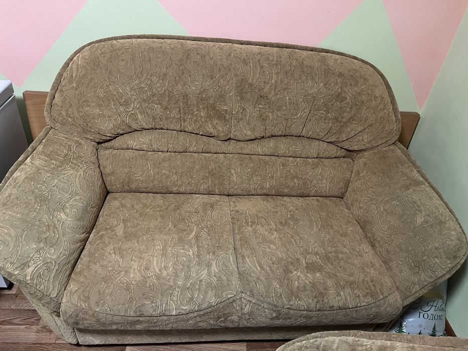 Продам диван в отл состояний!