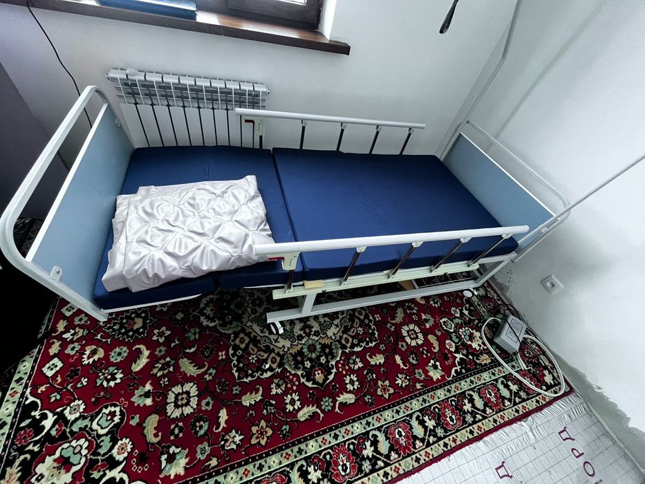 Унверсальный медицинский кровать сатылады пролежни матрасымен