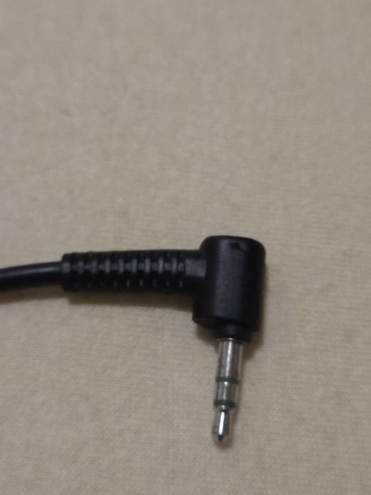 Căști Sony MDR-ZX100 cu cupe noi, din piele naturală, în stare foarte bună