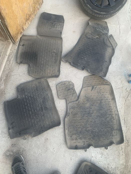 Продам термостат,ручек,полик