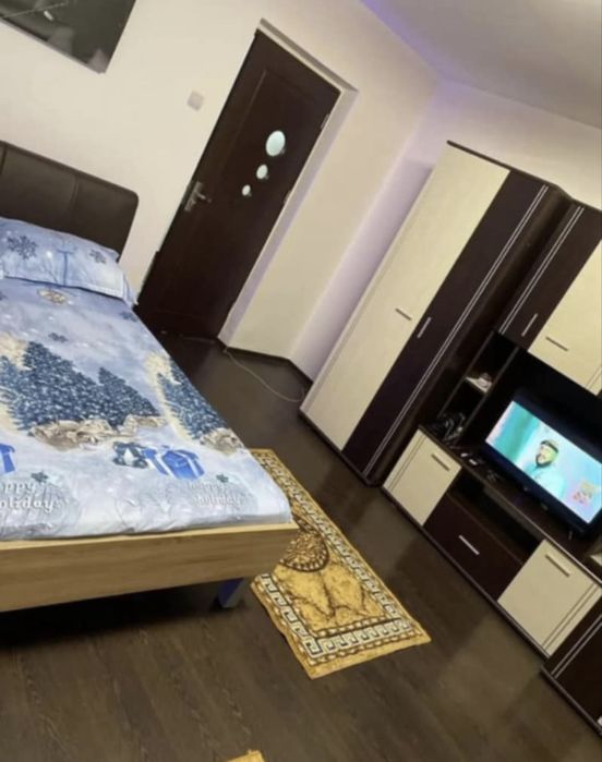 Închiriez Garsoniera