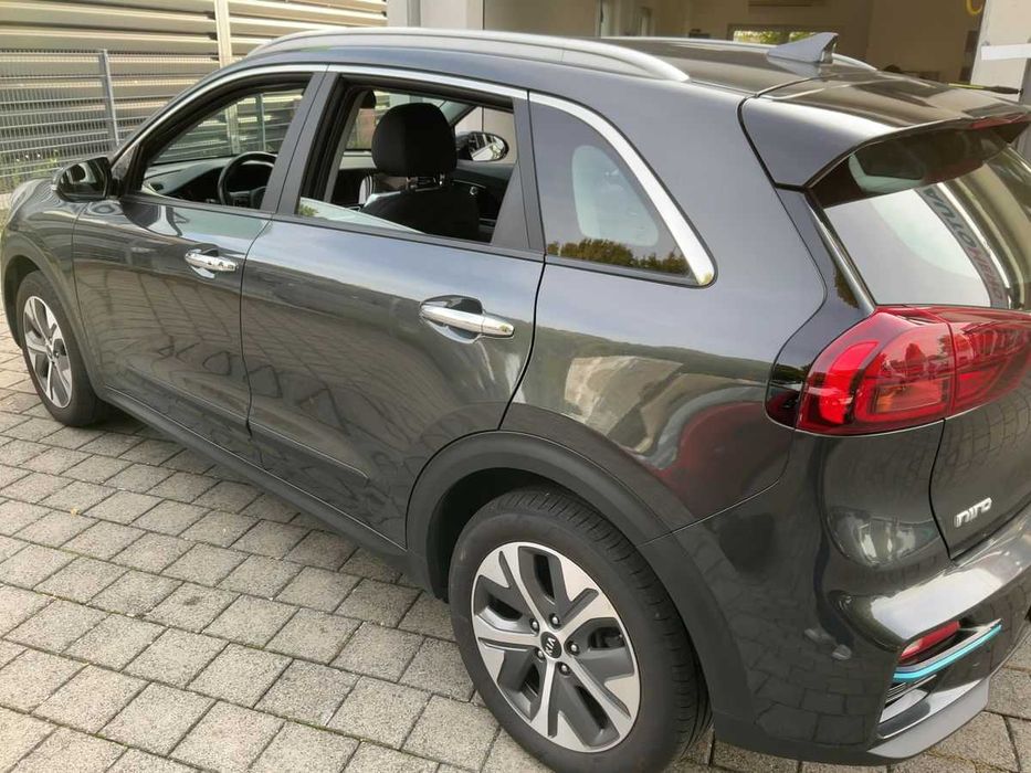 Kia Niro electric drive 204ks 150kW 64kWh Vision