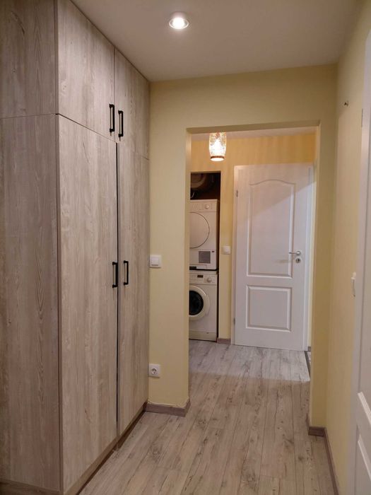 Давам под наем 3-стаен в Центъра