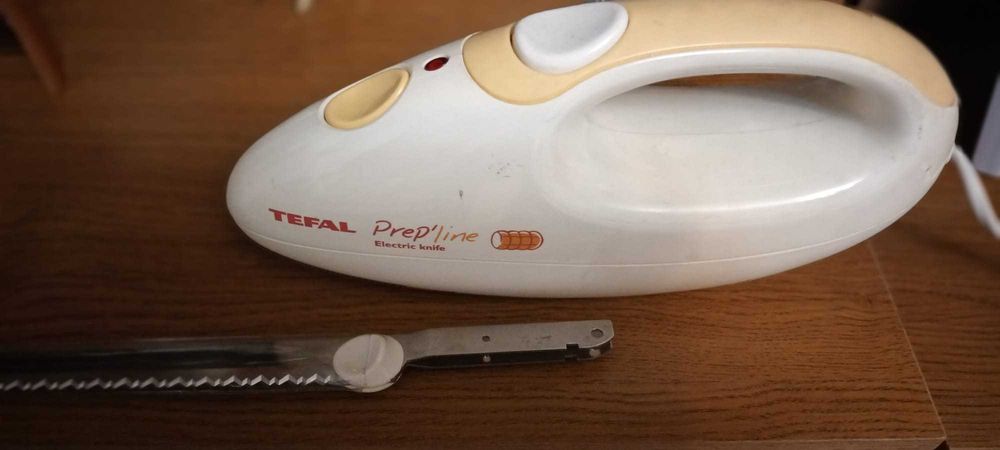 Cutit electric tefal