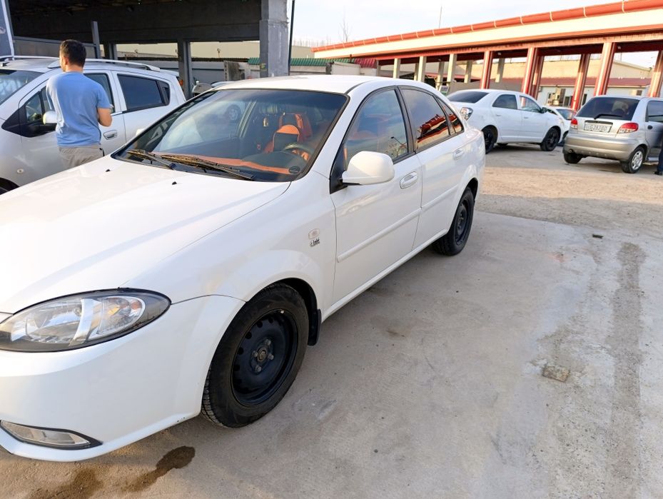 Gentra sotiladi. Evro Avtomat karobka. 2016. Srochno arzon narxda