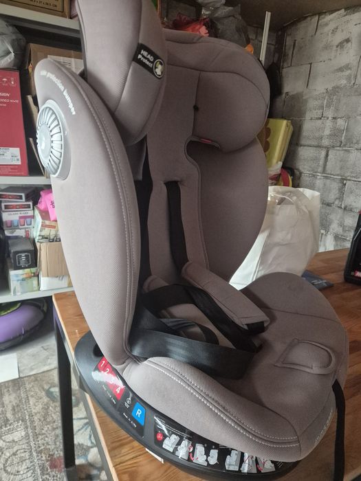 Детское кресло с системой isofix