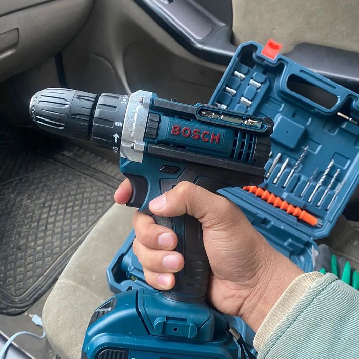 Супер цене Шуруповёрты в кейсе.