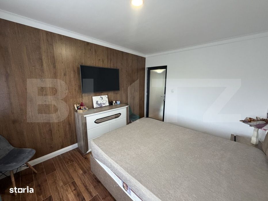 Casa de vanzare in suprafat de 240 mp cu 150 mp teren, Zona Sarmas