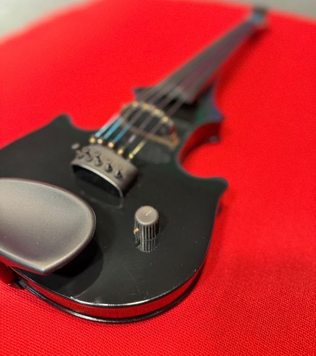 Vioara ZETA-  5 Corzi- Impecabilă‼️‼️‼️