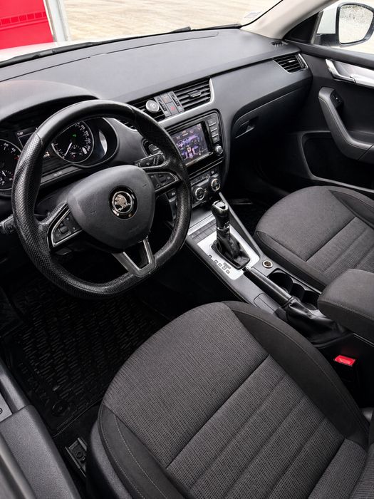 Skoda Octavia 2.0 TDI DSG 2015 Euro 6 | Navi Mare | Încălzire Scaune | Senzori Față-Spate