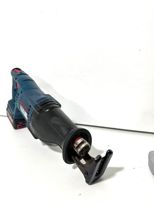 Set Bosch profesional Fierastrau Vulpe GSA 18V-Li/flex GWS 18V-11