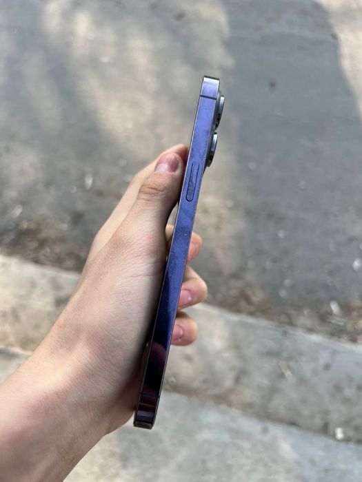 Продам айфон 14 про макс