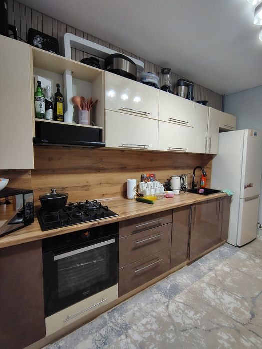 Продам 2хком новостройку район Береке.