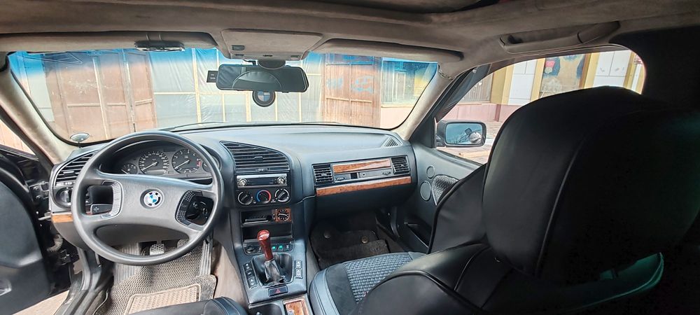 BMW 325I холати зўр