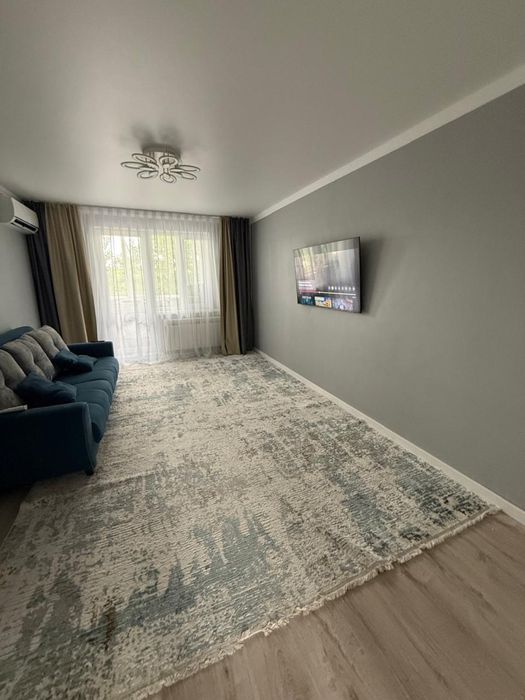 Продается 3 комн кв в 10 мкрн