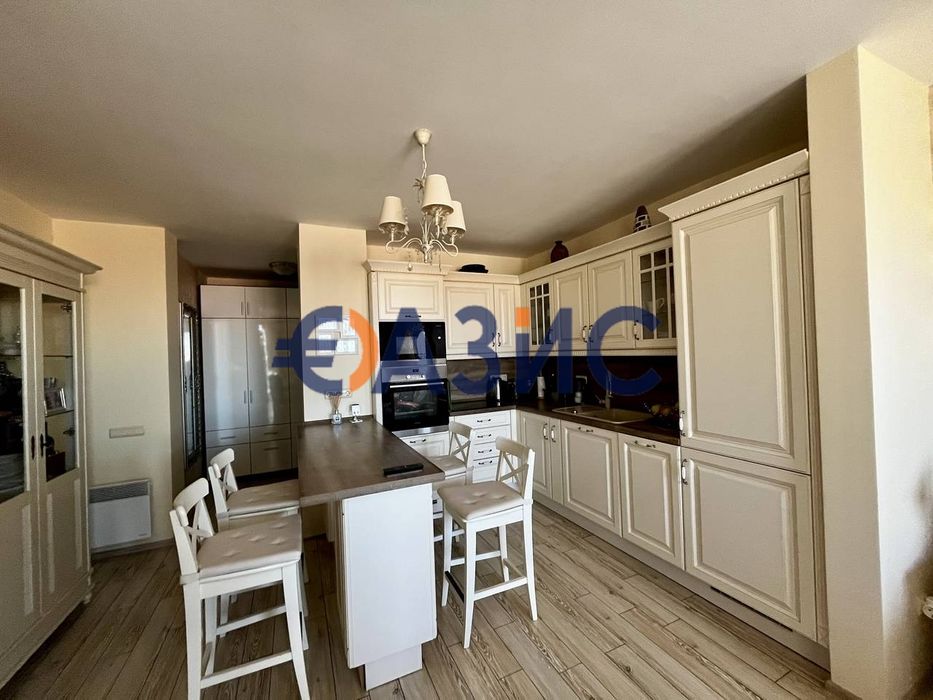 4-стаен апартамент (мезонет) в комплекс Артур, 110 кв.м., Свети Влас,