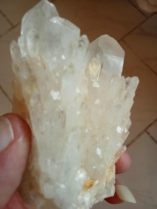 Български кристали, минерали и полу скъпоценни камъни