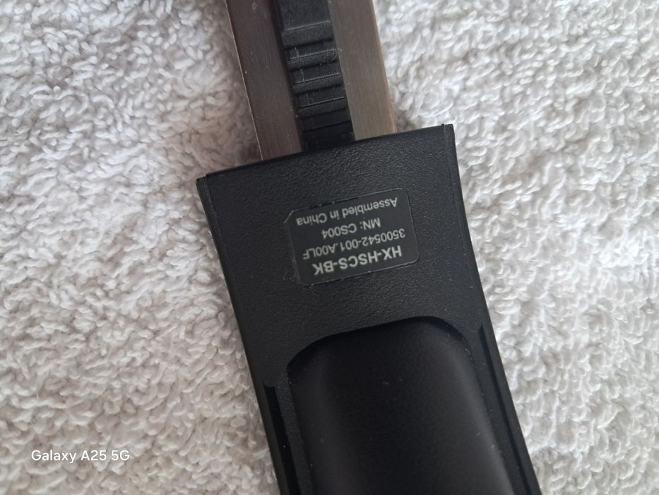 Продам наушники с микрофоном HyperX  новые.