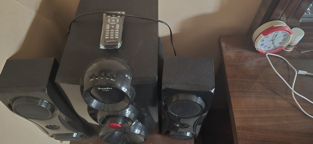 Sambufer Blutus chip auks ishledi pachti yangi 80wat  kami bor kelisha