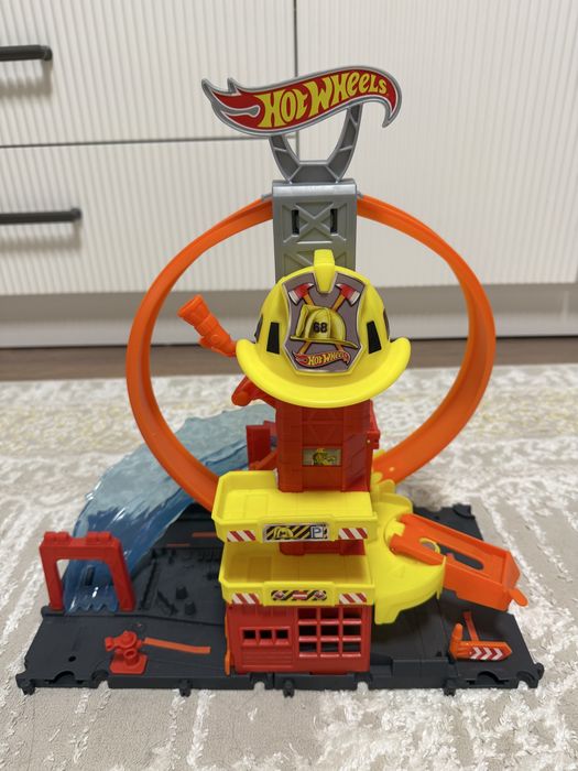 Игрушки Hot Wheels (Хот Вилс)