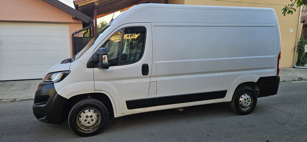 Vand Peugeot Boxer, 2.2 diesel, an 2023, Euro 6, foarte Ingrijit, km reali, Acte la Zi